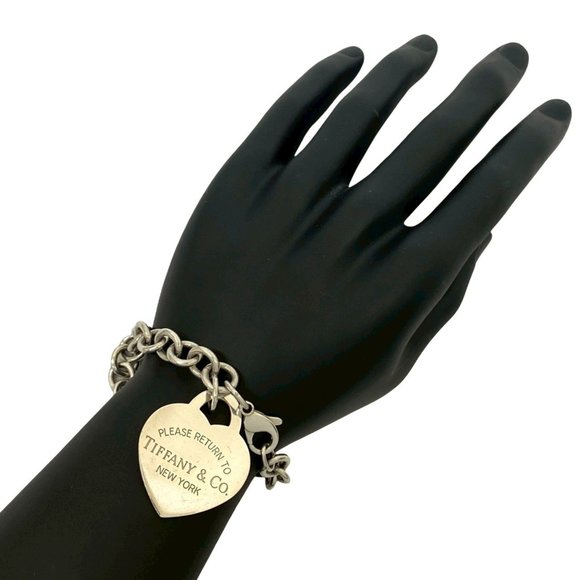 TIFFANY Silver Heart Charm Bracelet - Picture 1 of 5